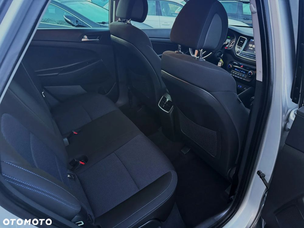 Hyundai Tucson blue 1.7 CRDi 2WD Passion Plus - 11