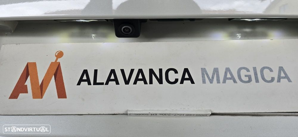 Peugeot 3008 1.6 Hybrid Allure e-EAT8 - 37