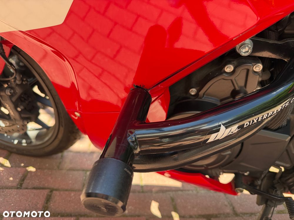 Honda CBR - 9