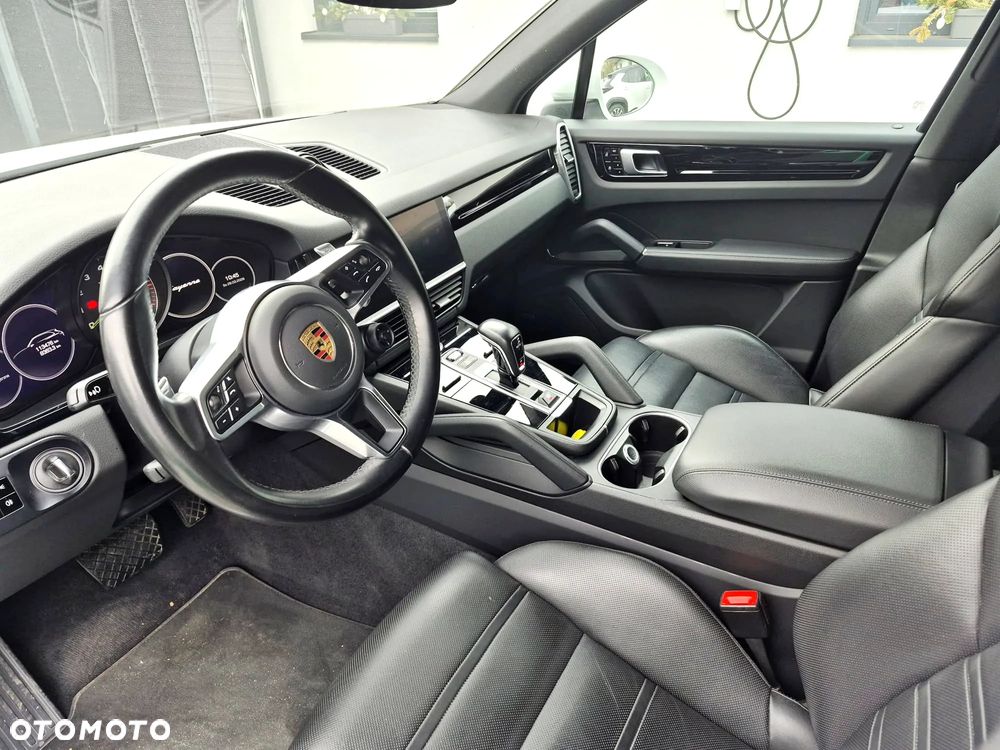 Porsche Cayenne E-Hybrid - 8