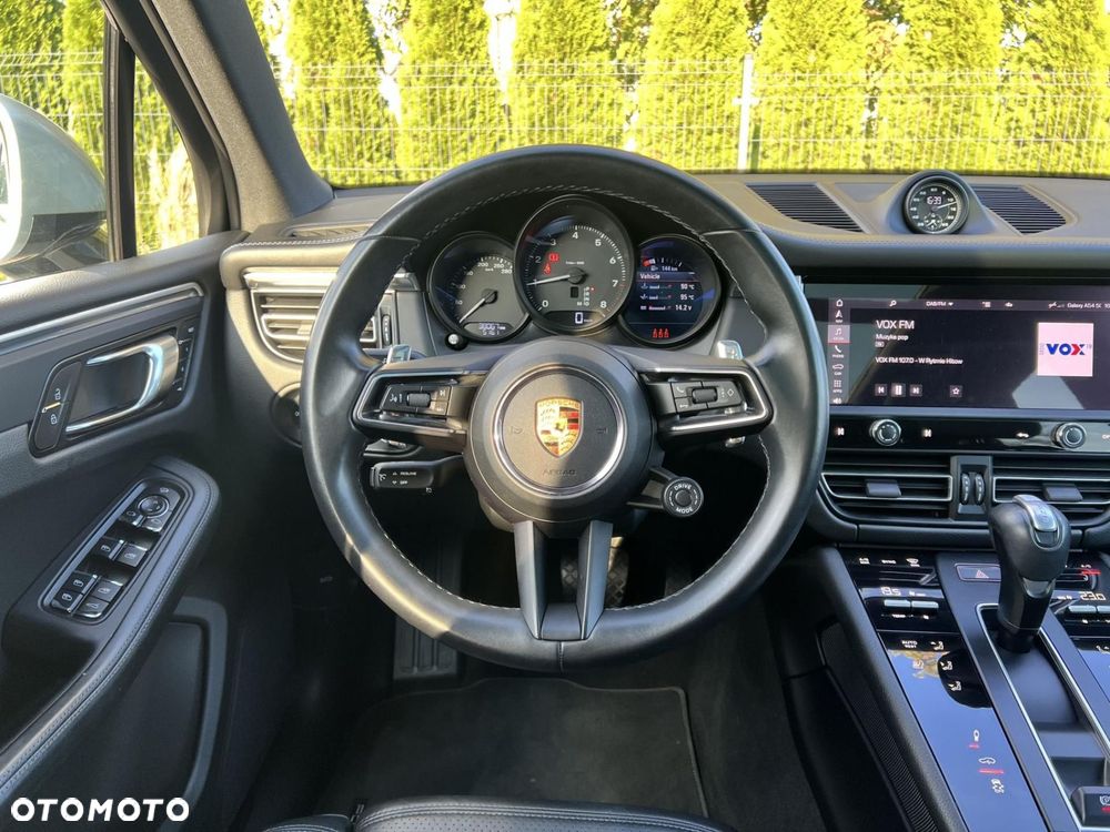 Porsche Macan - 10