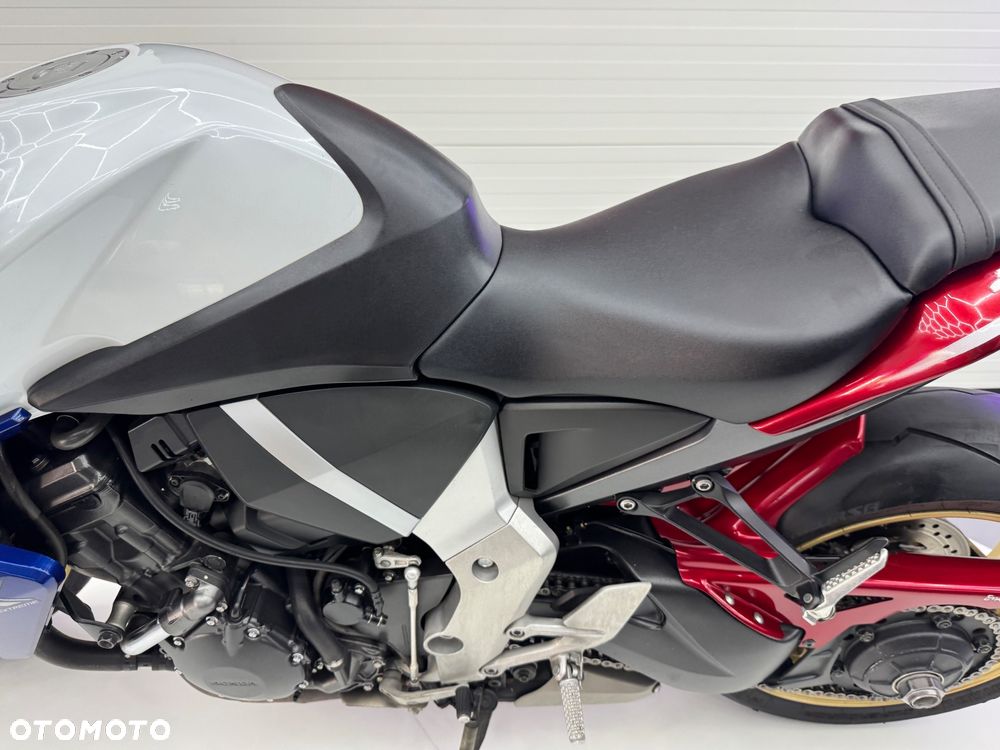 Honda CB - 11