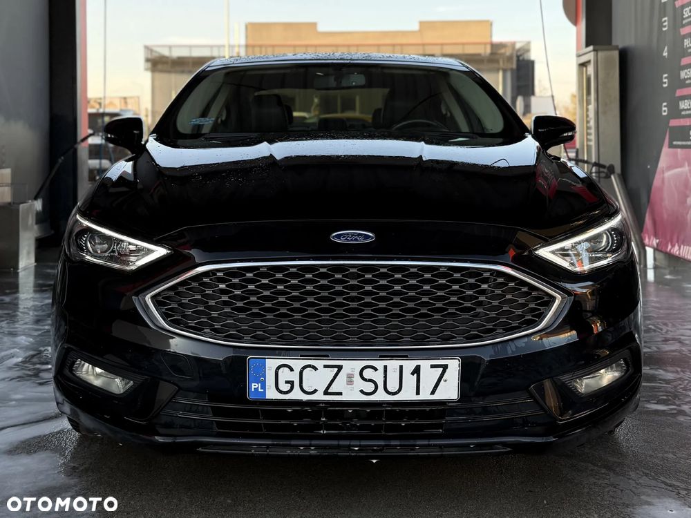 Ford Fusion - 1
