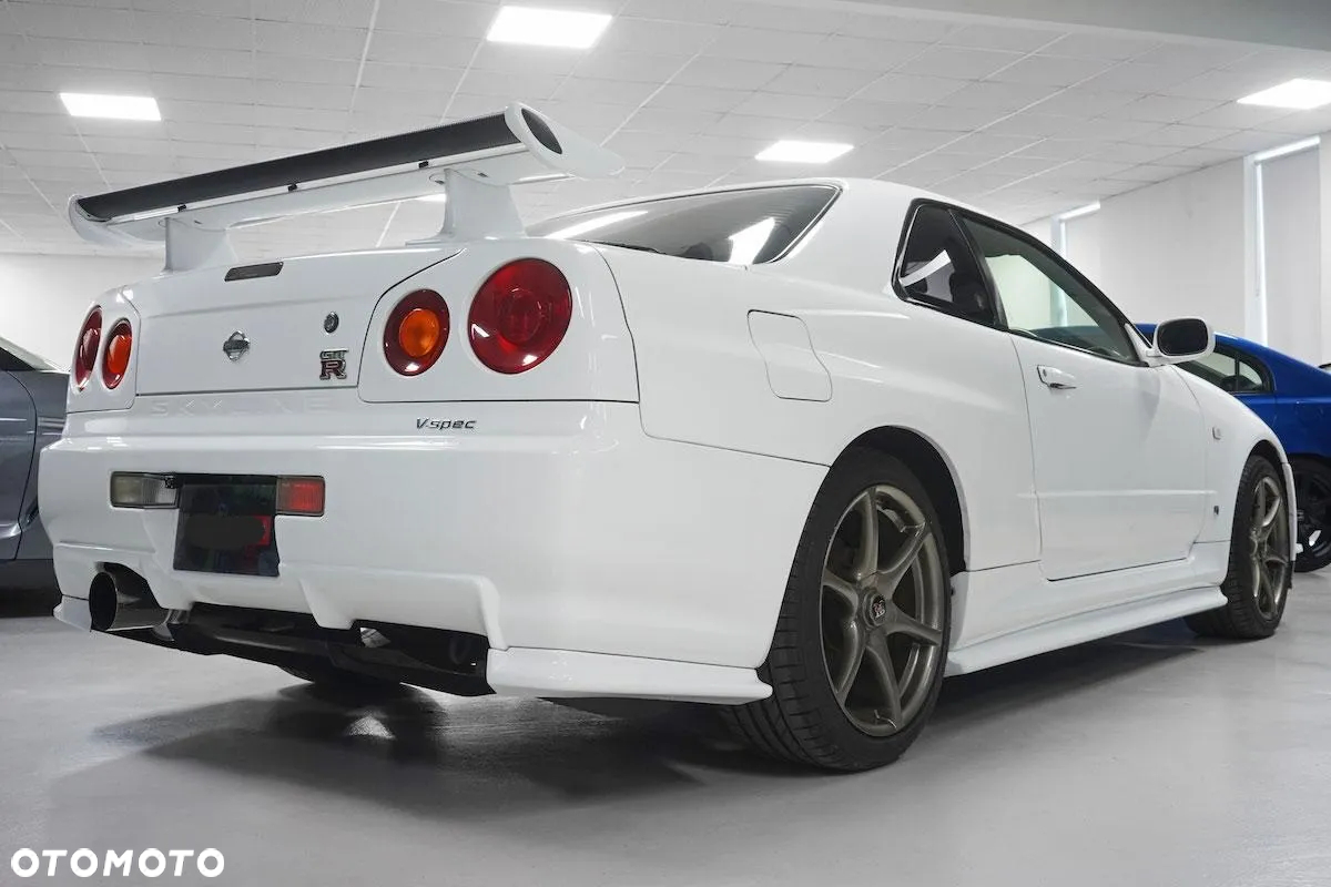 Nissan Skyline - 23