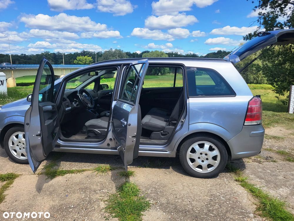 Opel Zafira 1.9 CDTI - 8