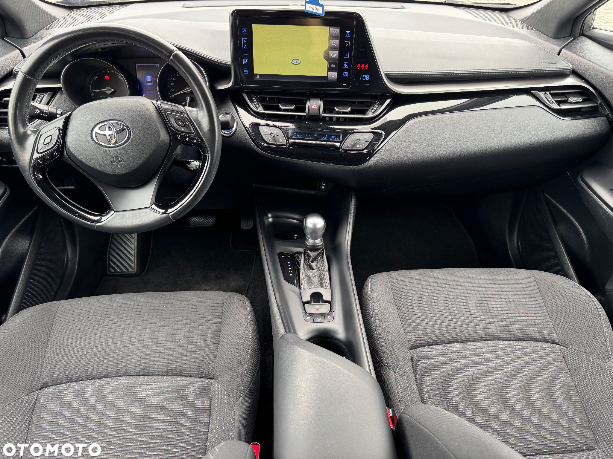 Toyota C-HR 1.8 Hybrid Premium - 12