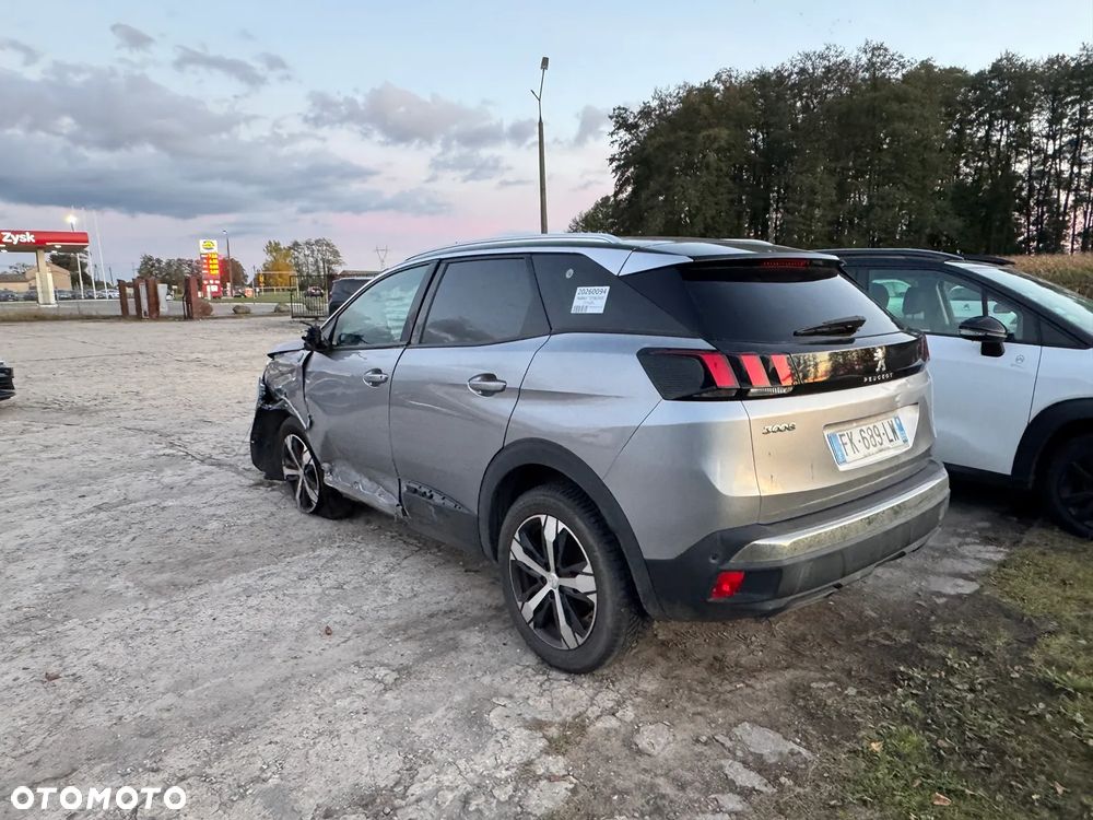 Peugeot 3008 PureTech 130 Stop & Start GPF EAT8 Roadtrip - 8