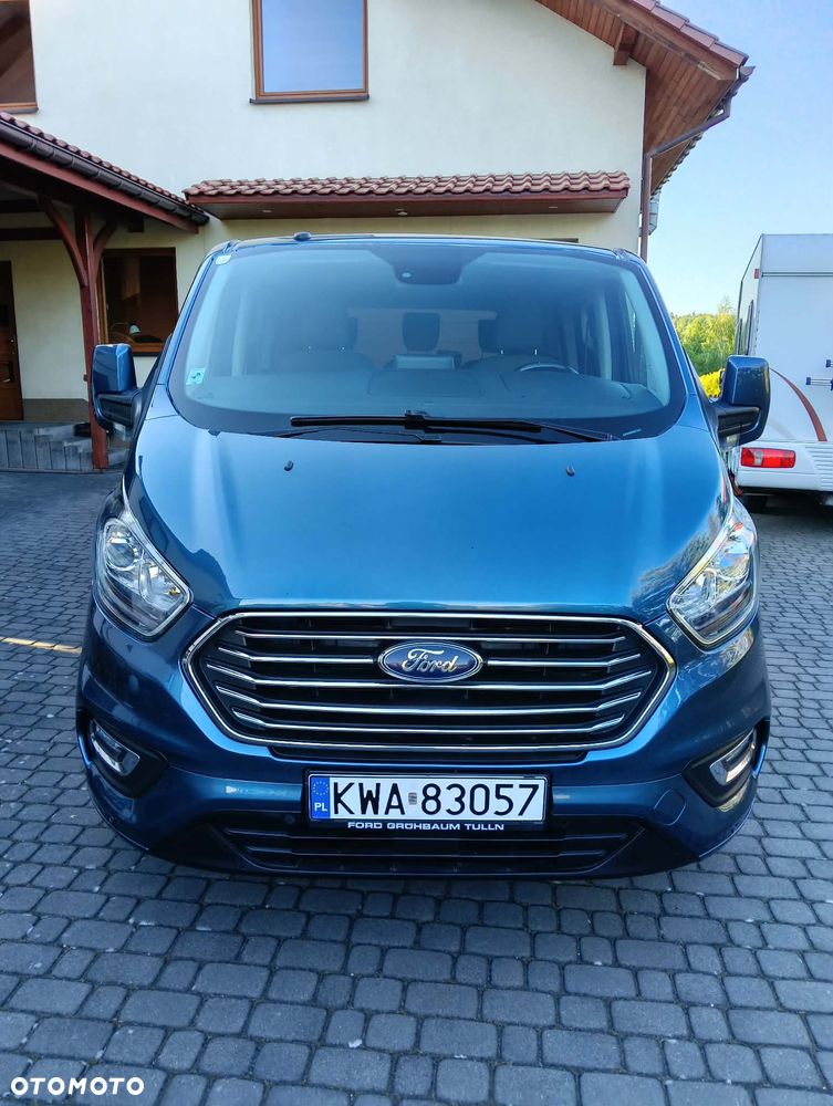Ford Tourneo Custom - 2
