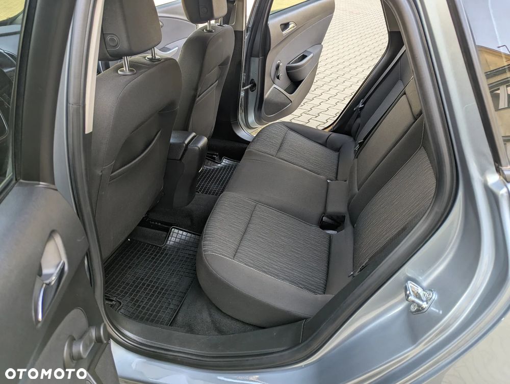 Opel Astra 1.4 T Enjoy - 8