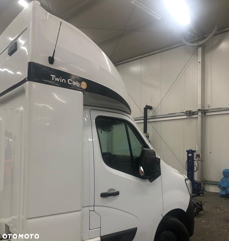 Renault Master III - 2