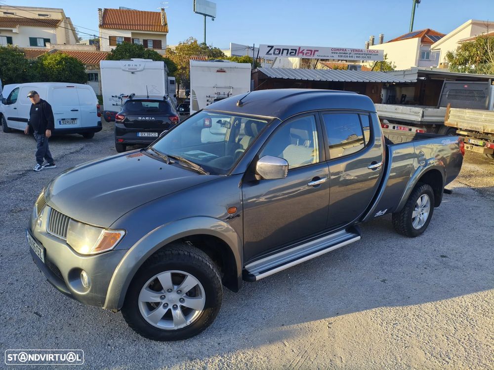 Mitsubishi L200 Pick Up 4x4 Inform Cabine Dupla - 1