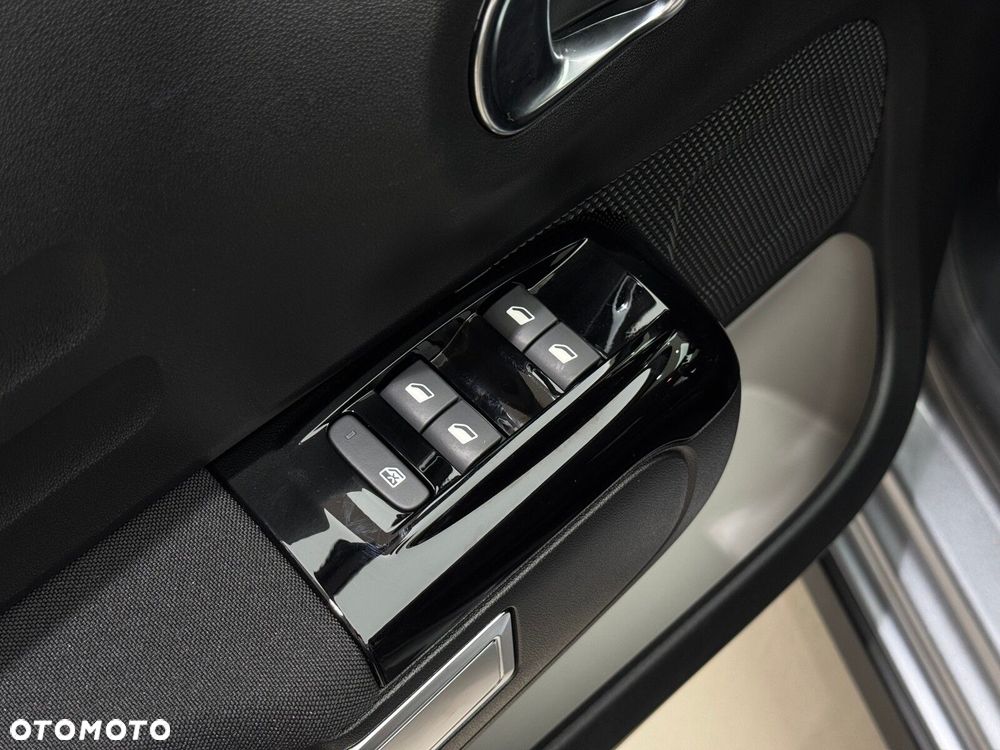 Citroën C3 1.2 PureTech Shine EAT6 - 20