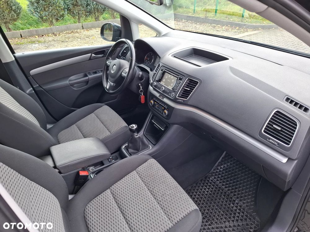 Volkswagen Sharan - 22