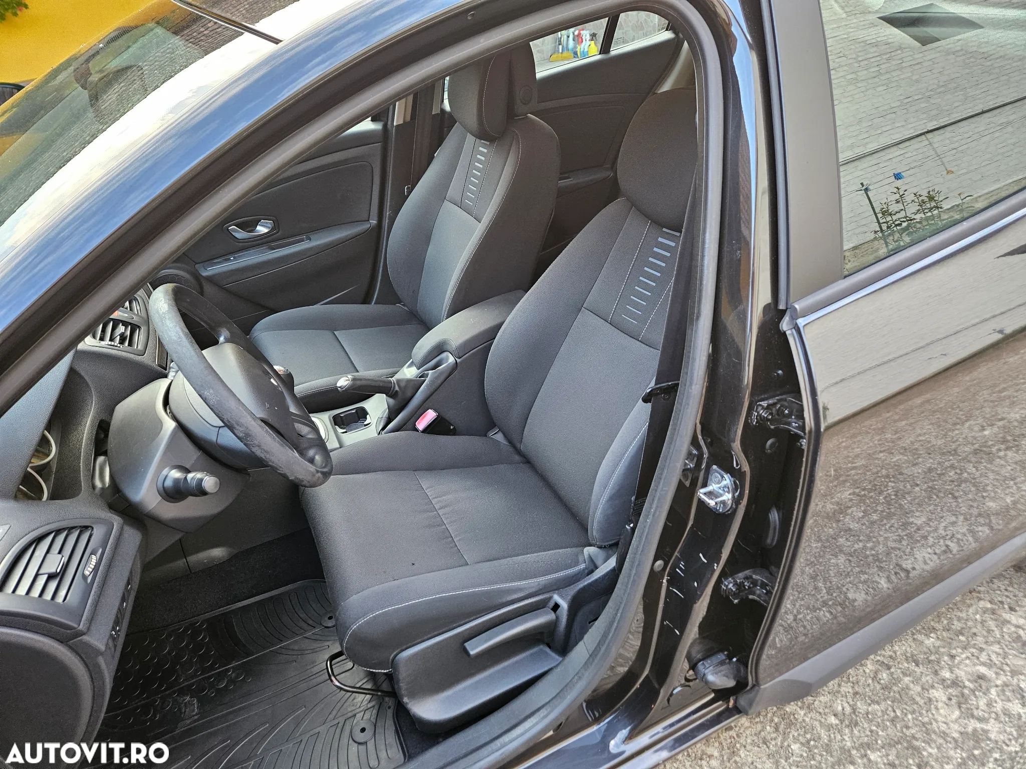 Renault Megane 1.6 Dynamique - 8