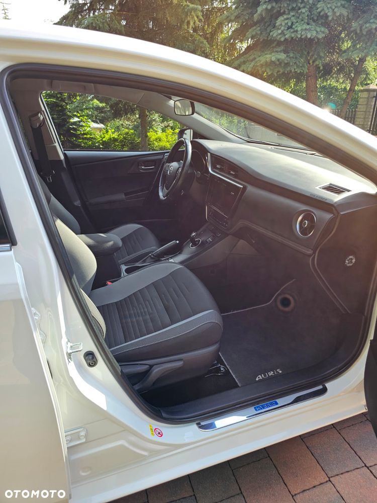 Toyota Auris - 19