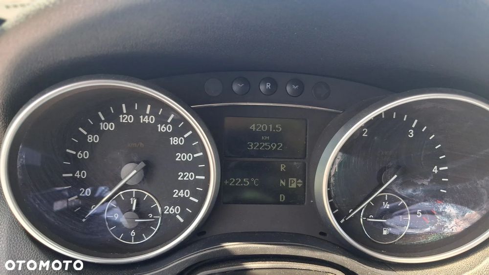 Mercedes-Benz ML 320 CDI 4-Matic - 12