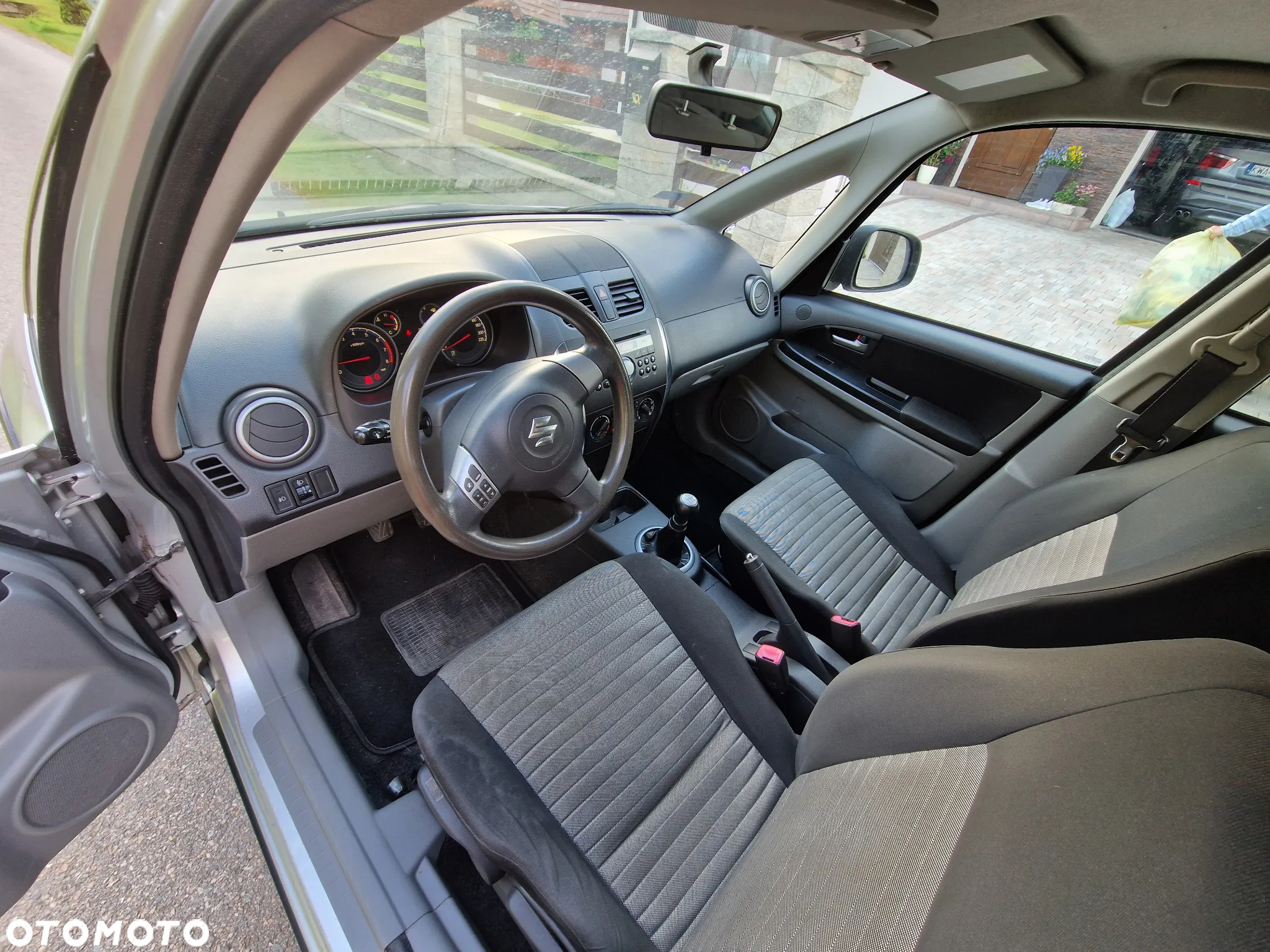 Suzuki SX4 1.5 Comfort - 8