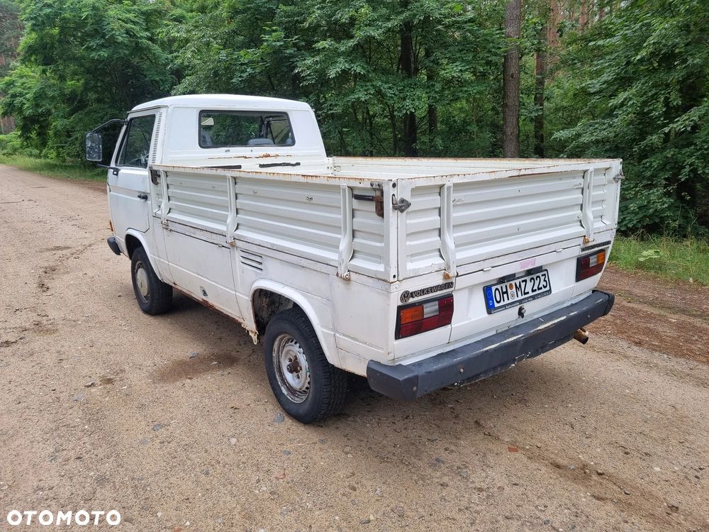Volkswagen Transporter - 4