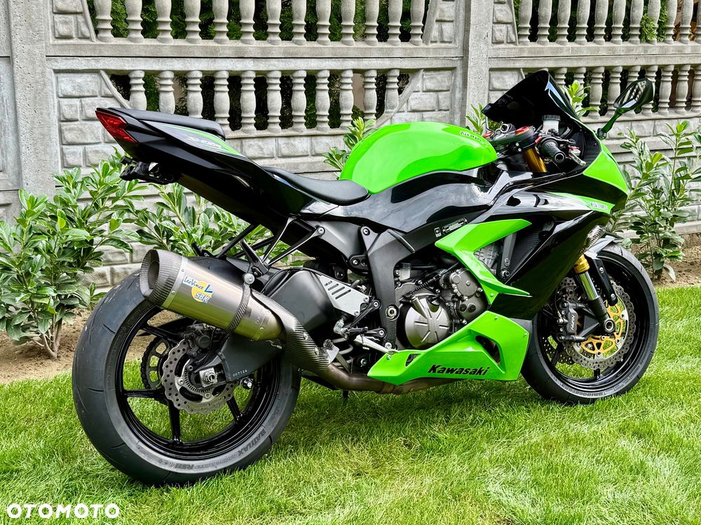 Kawasaki ZXR - 12