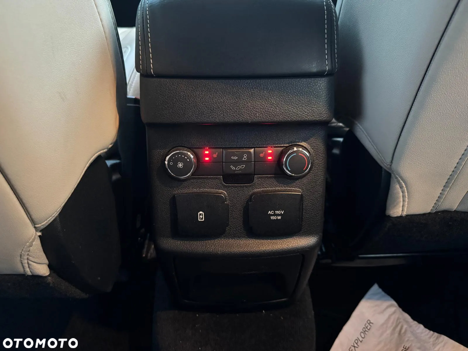 Ford Explorer EcoBoost Plug-in Hybrid ST-LINE - 29