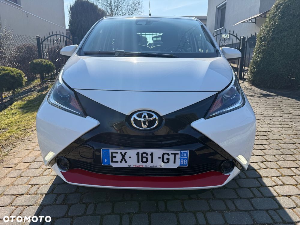 Toyota Aygo x-clusiv - 29