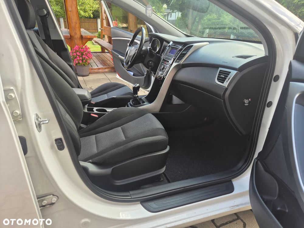 Hyundai i30 1.4 Trend - 23