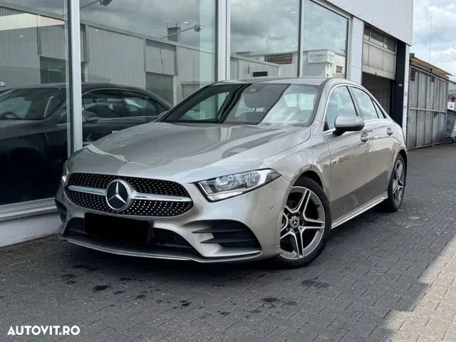 Mercedes-Benz A - 1