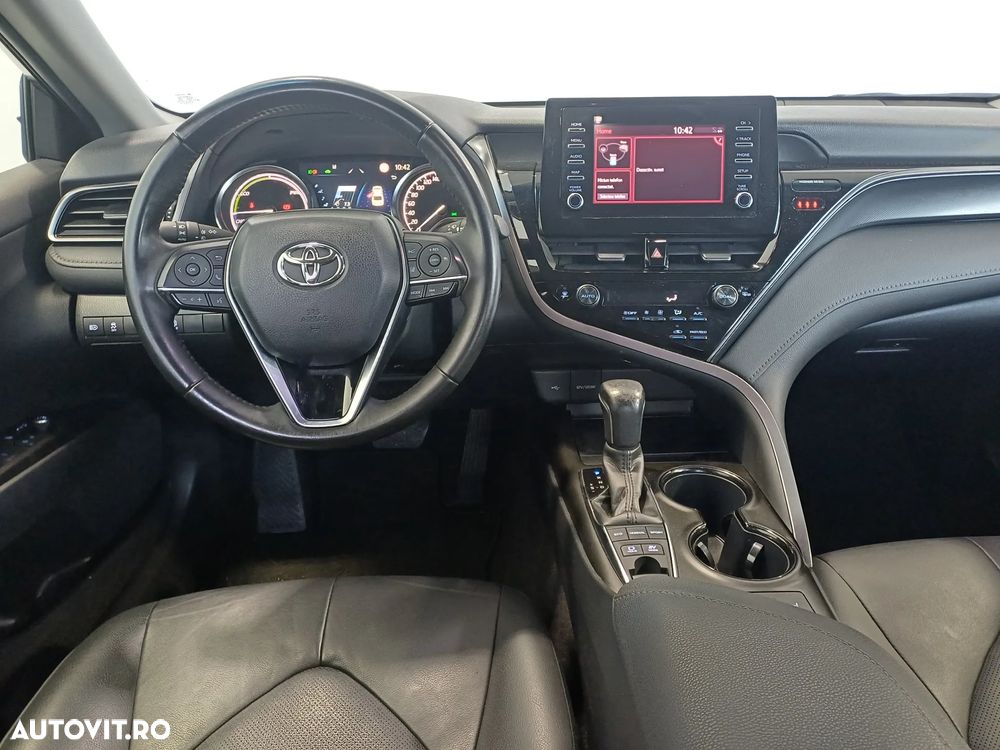 Toyota Camry 2.5 Exclusive - 7