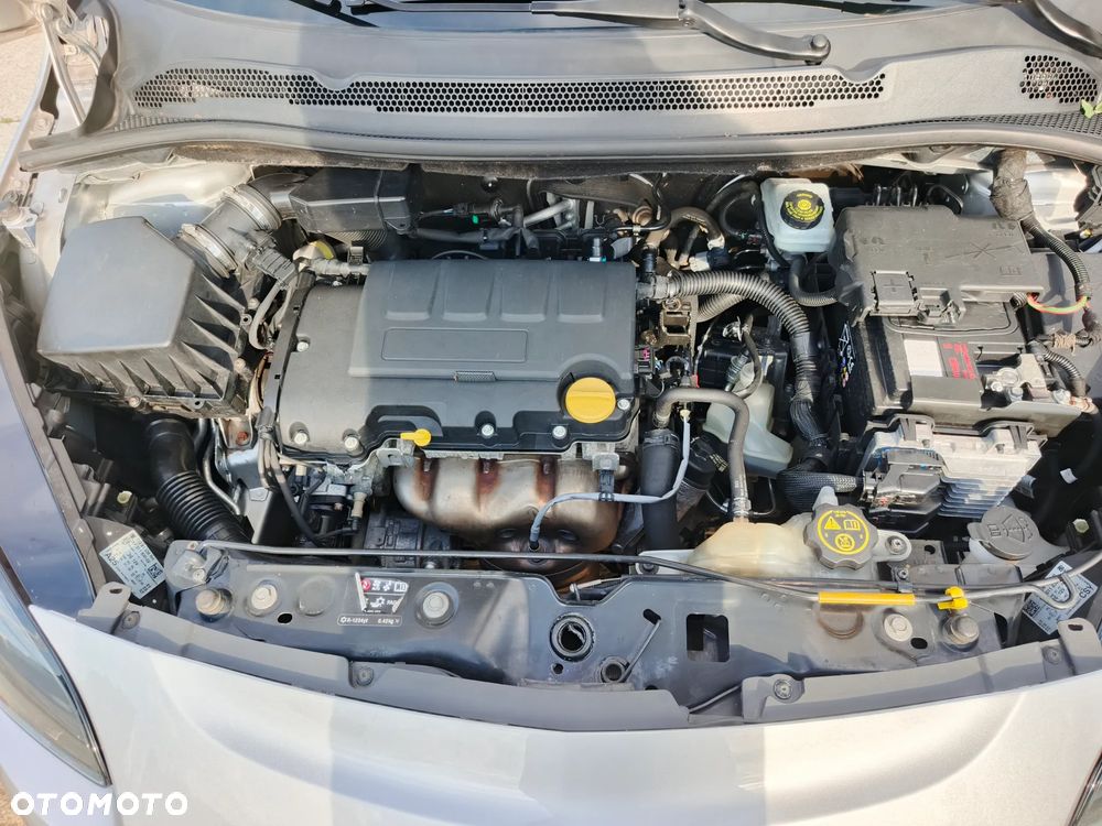 Opel Corsa 1.4 Automatik Innovation - 24