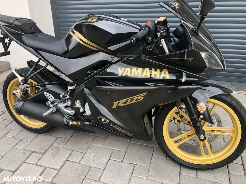 Yamaha YZF-R125 - 11