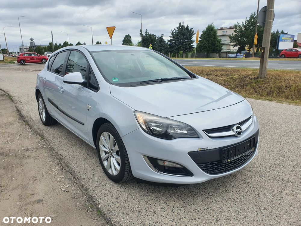 Opel Astra 1.4 Turbo - 4