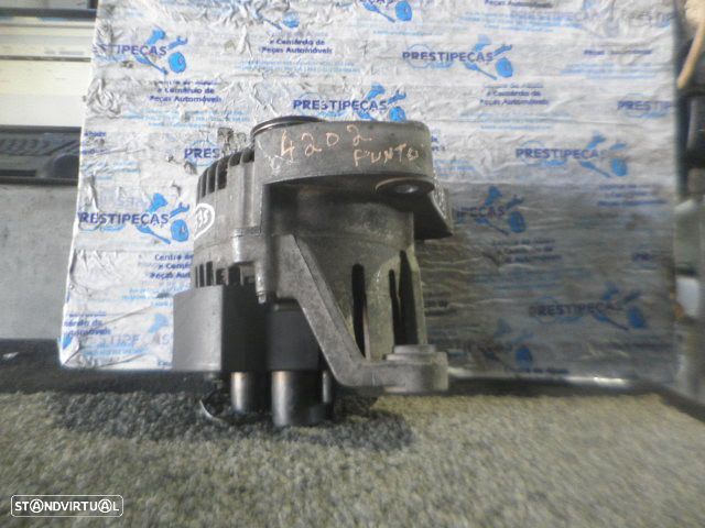 Alternador 63321603 FIAT PUNTO 75 1995 1.2 73CV 5P VERMELHO - 1