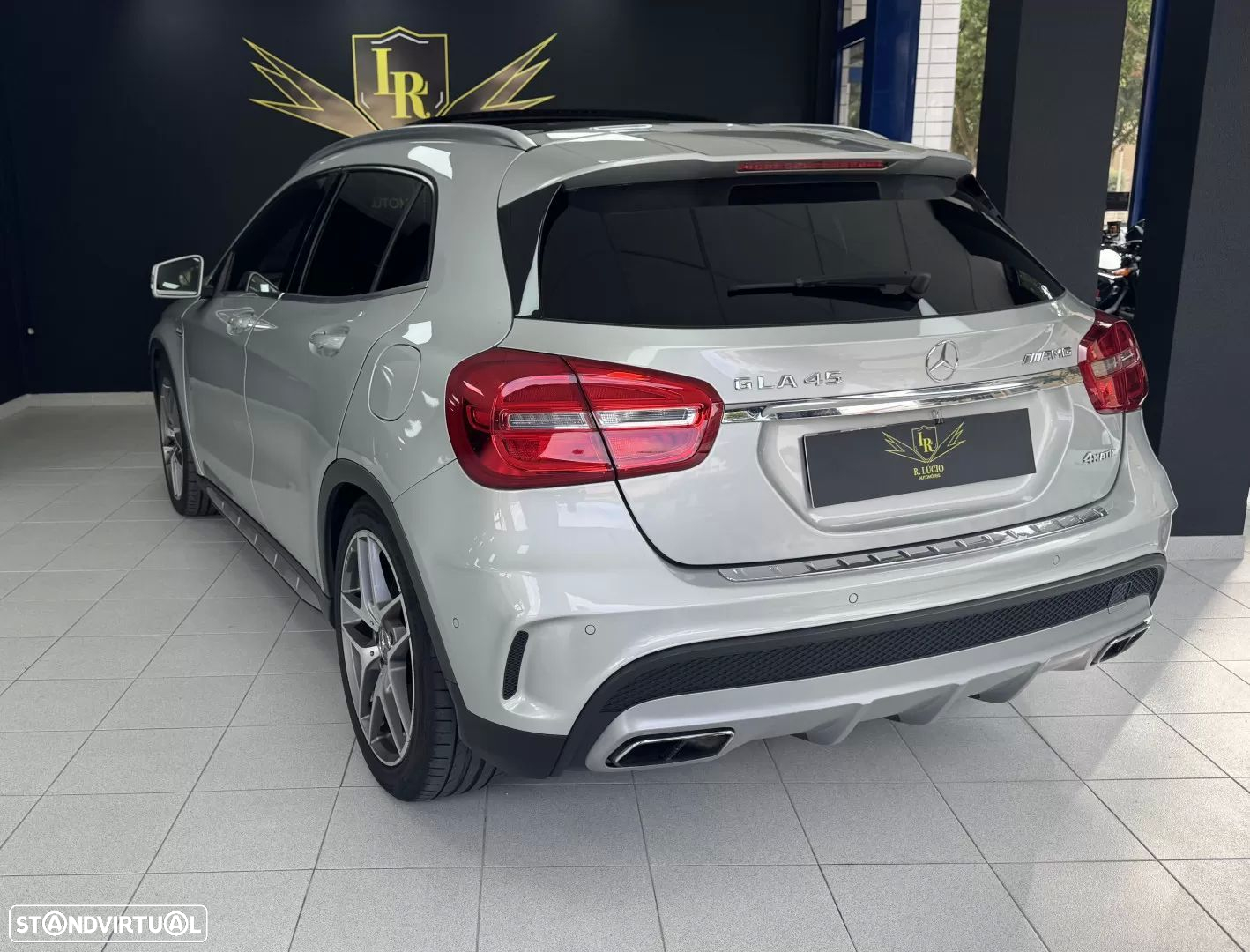 Mercedes-Benz GLA 45 AMG 4-Matic - 17