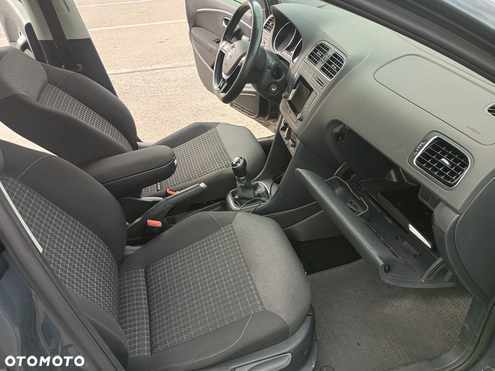 Volkswagen Polo - 14