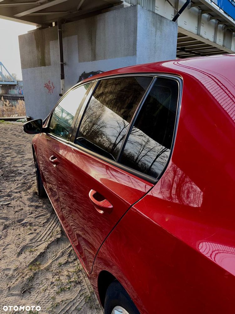 Volkswagen Golf - 11