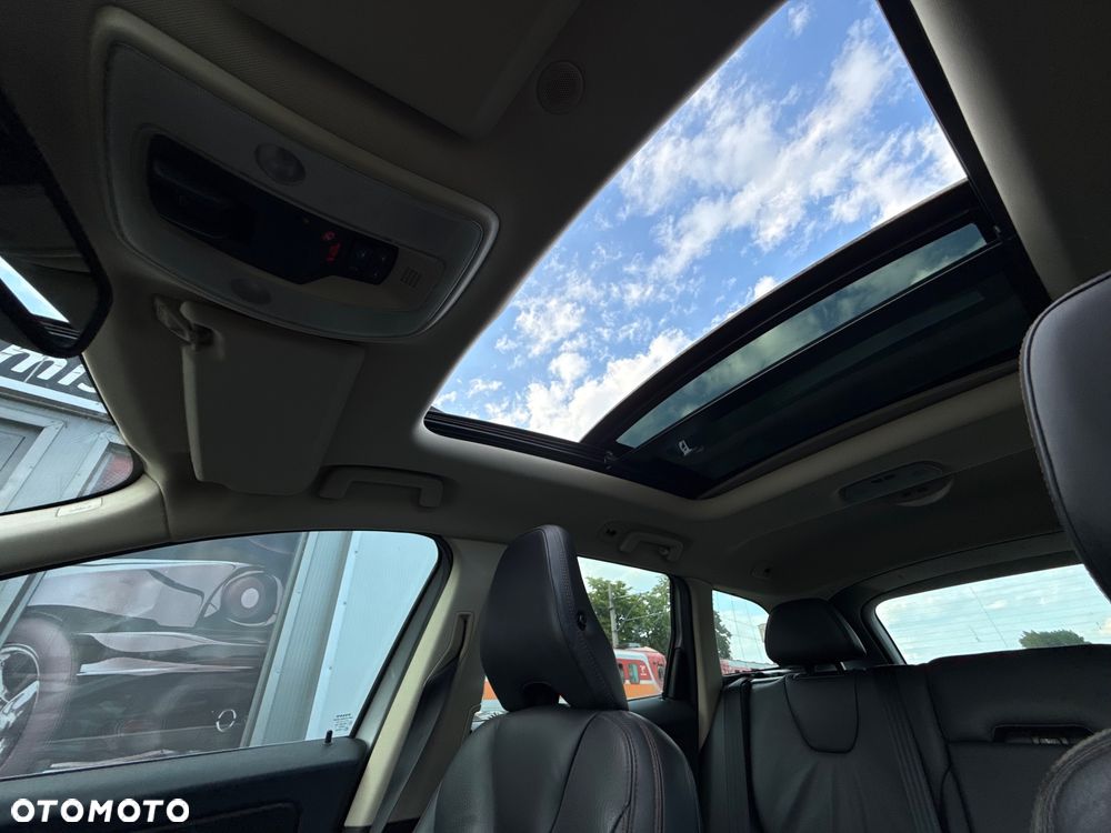 Volvo XC 60 D4 Momentum - 18
