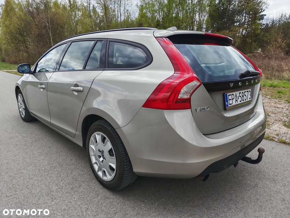 Volvo V60 DRIVe Kinetic - 11