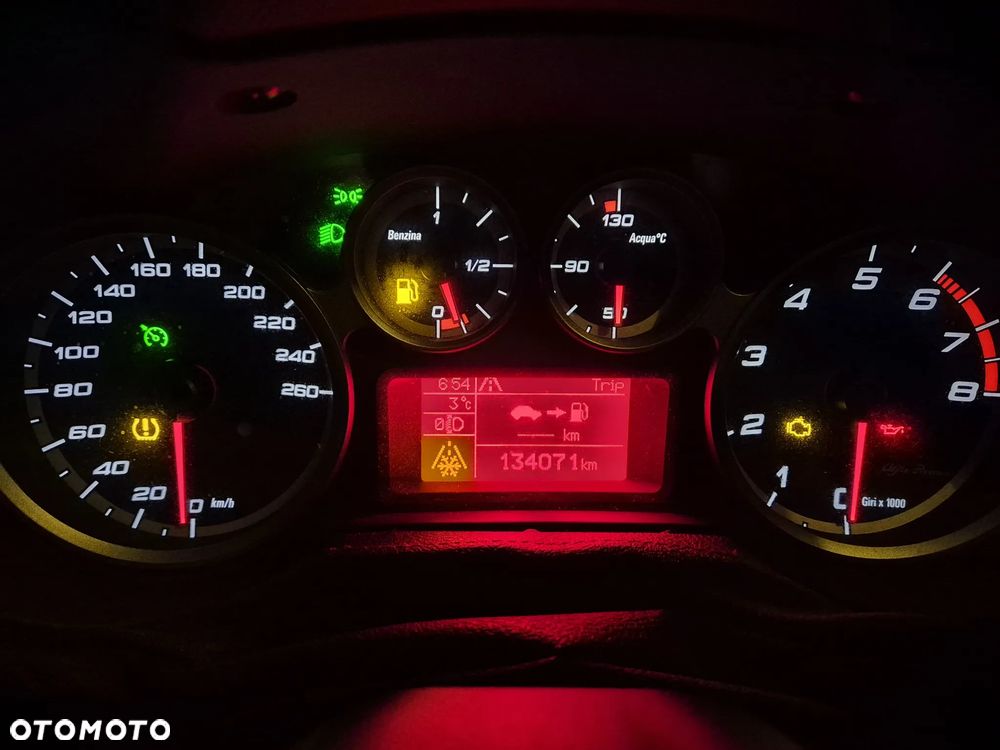 Alfa Romeo Mito 1.4 8V Junior - 16