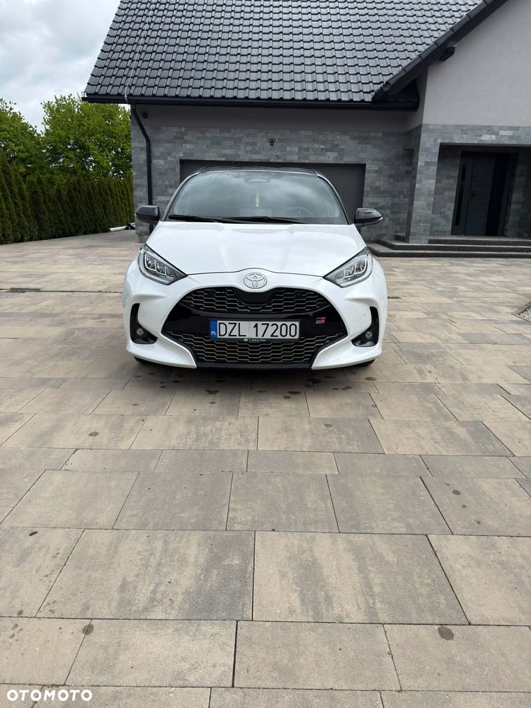 Toyota Yaris Hybrid 1.5 GR Sport - 9