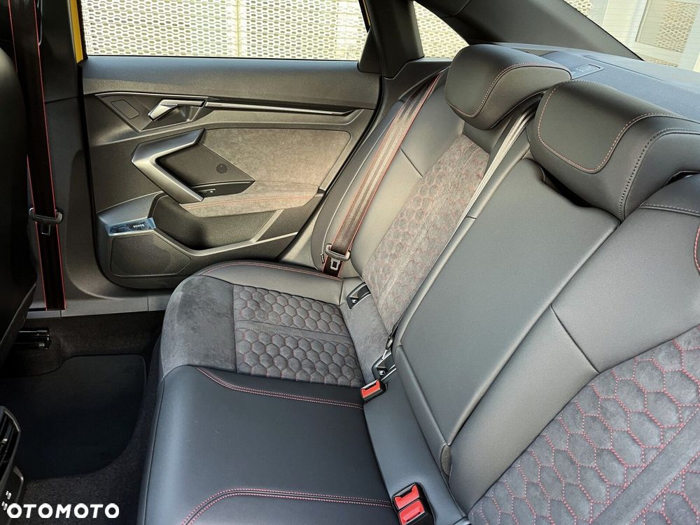 Audi RS3 Limousine - 27