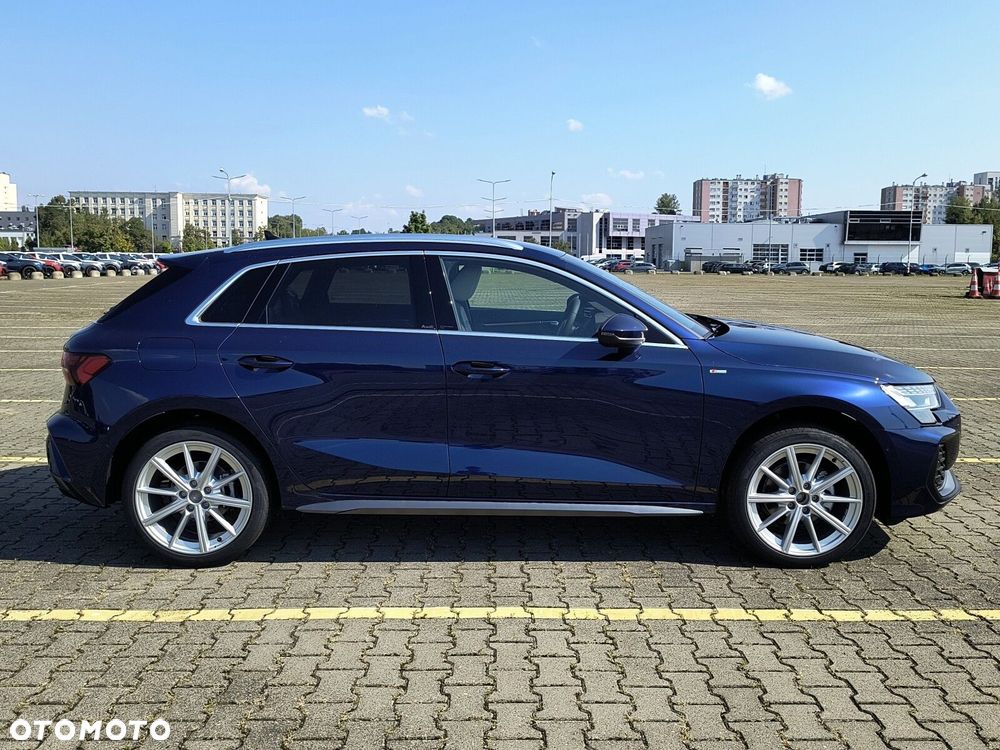 Audi A3 Sportback - 8