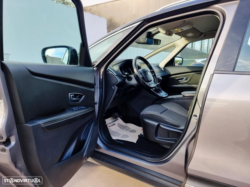 Renault Scénic 1.5 dCi Exclusive EDC - 13