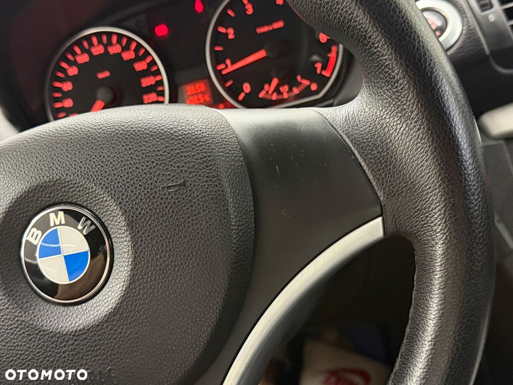 BMW Seria 1 - 8