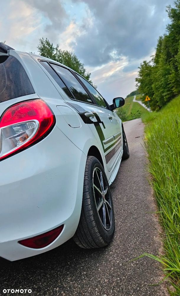 Renault Clio 1.5 dCi Alize - 2