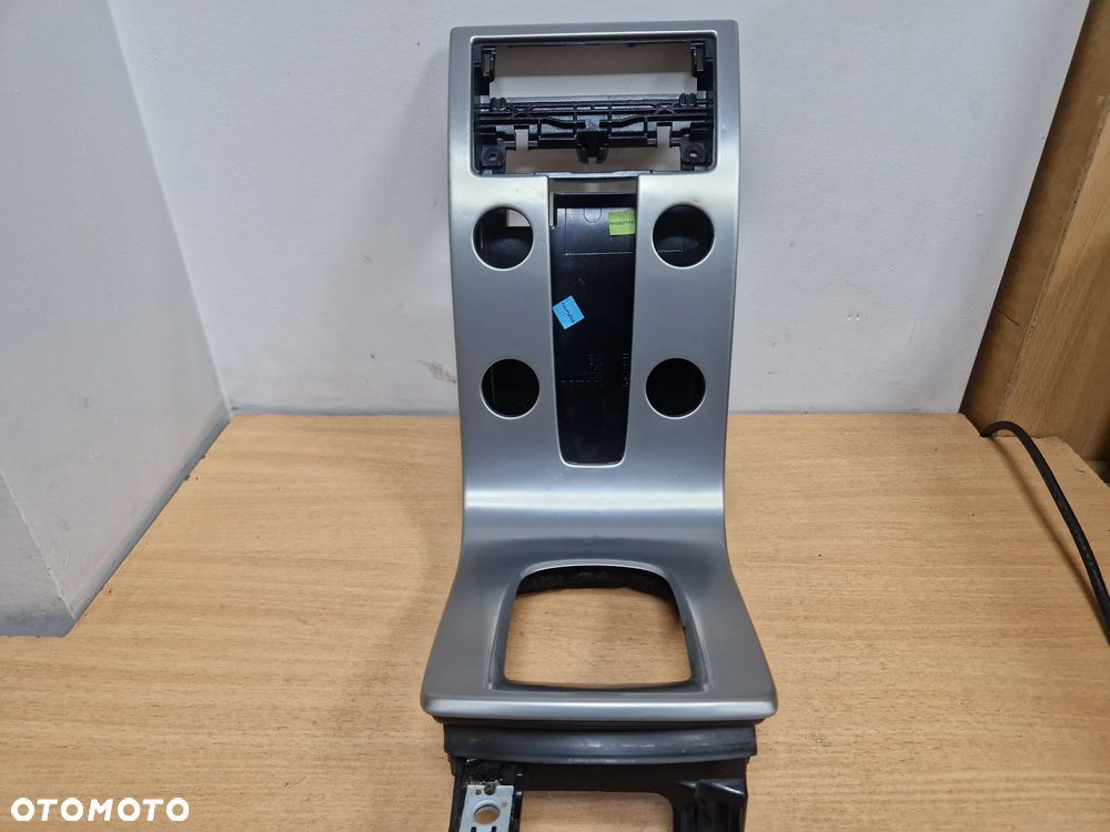 WODOSPAD VOLVO V50 S40 C30 C70 SREBRNY ORYGINAŁ W SUPER STANIE - 1