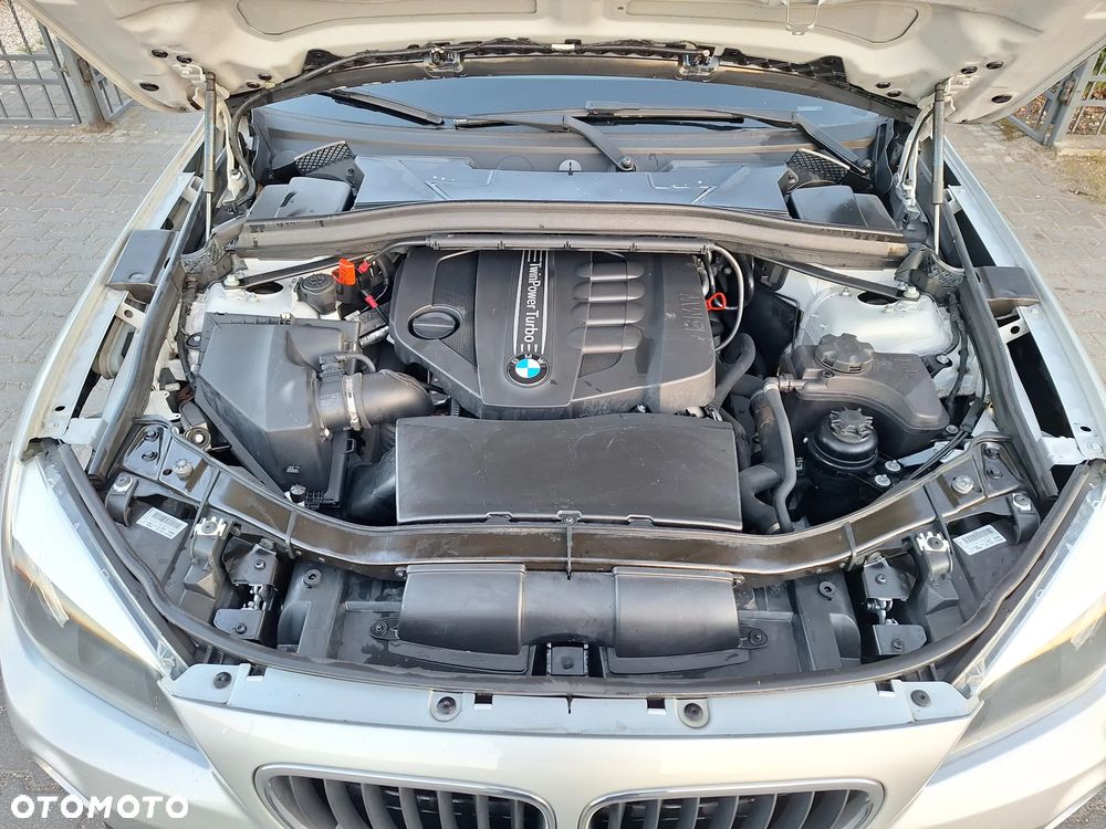 BMW X1 xDrive20d xLine - 9