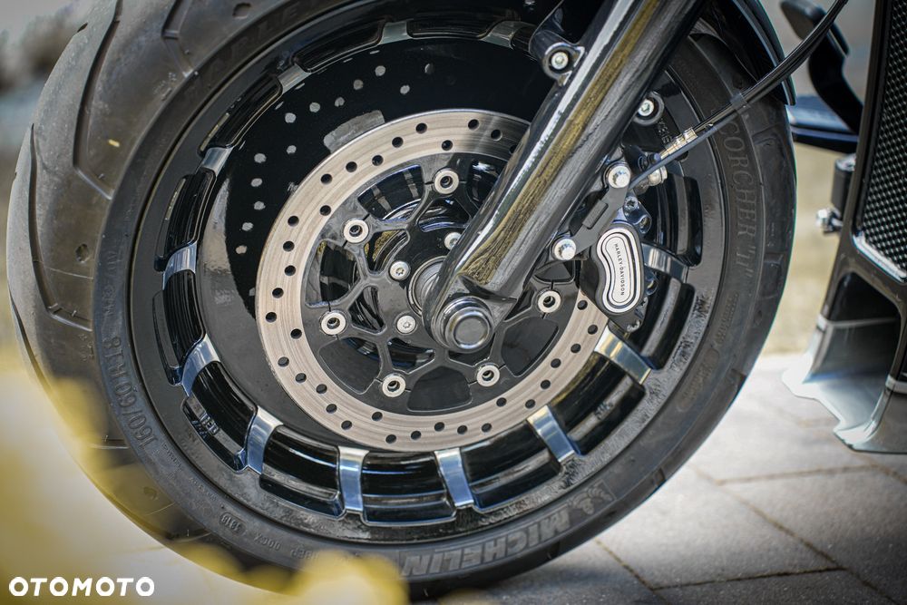Harley-Davidson Softail - 10