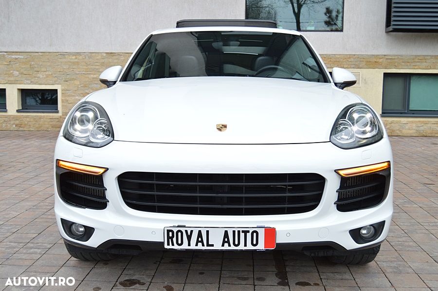 Porsche Cayenne - 9