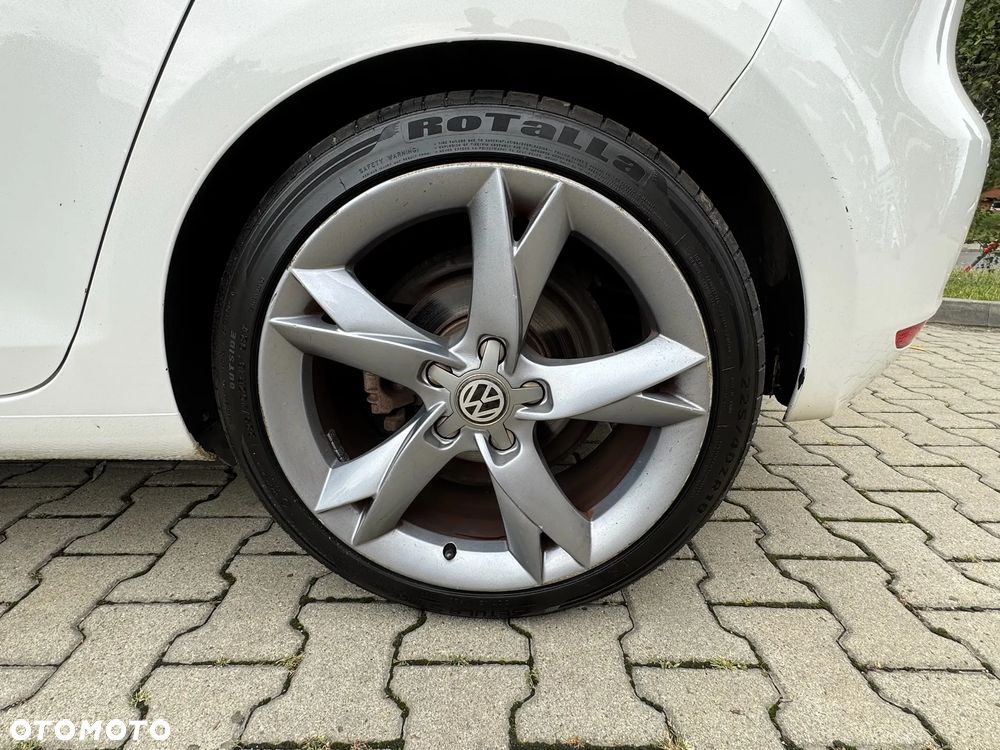 Volkswagen Golf 2.0 TDI Comfortline - 12