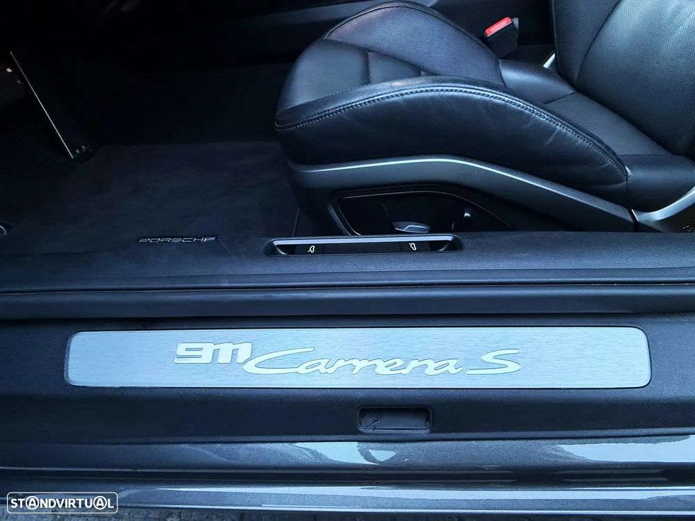 Porsche 911 (992) Carrera 4S PDK - 14